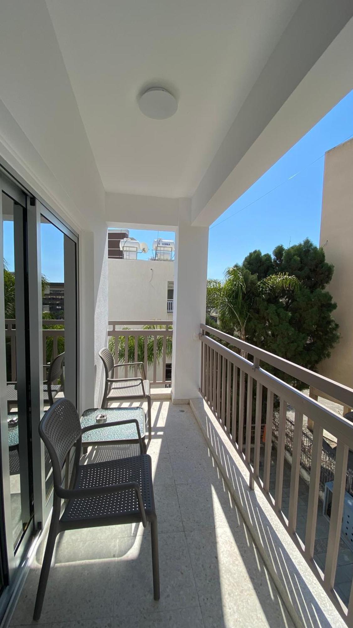 T&L Apartments Agiaos Tychonas Limassol Luaran gambar